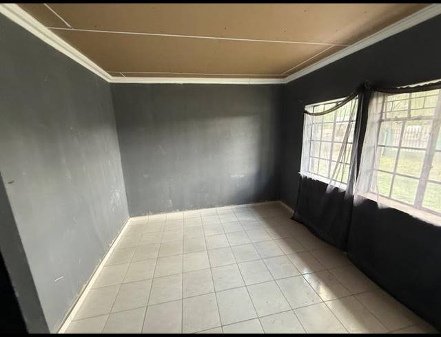 6 BEDROOM HOUSE FOR SALE IN VANDERBIJLPARK CE 2